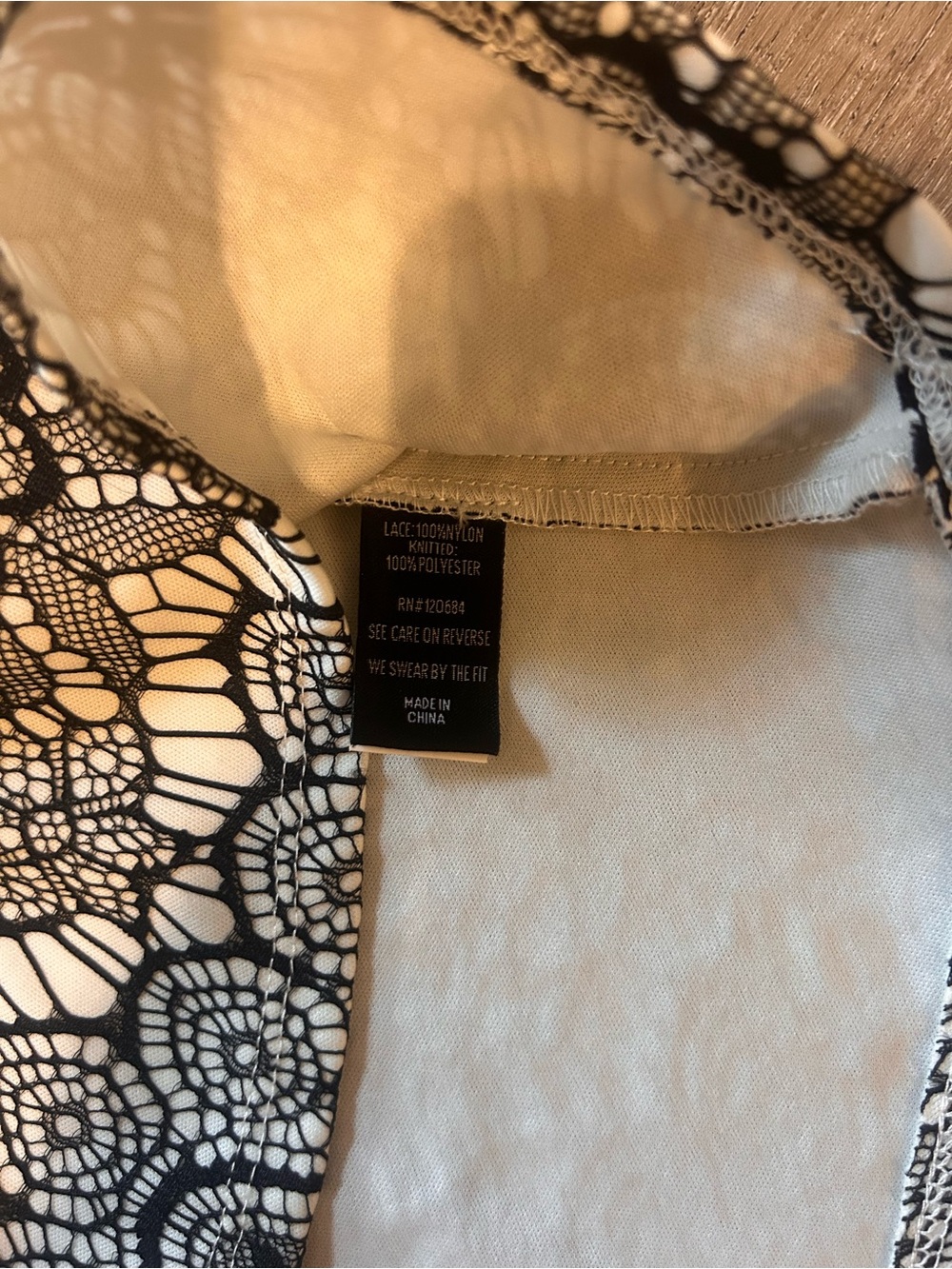 Torrid Skirt Womens Plus Size 1 Black & White Lace Overlay Hi-Lo Skater - Picture 3 of 8